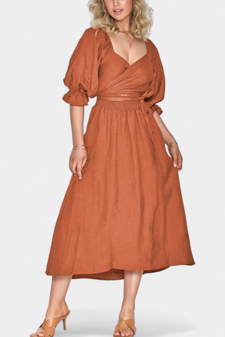 Petra Vestido Midi de Dos Niveles con Cuerpo Fruncido